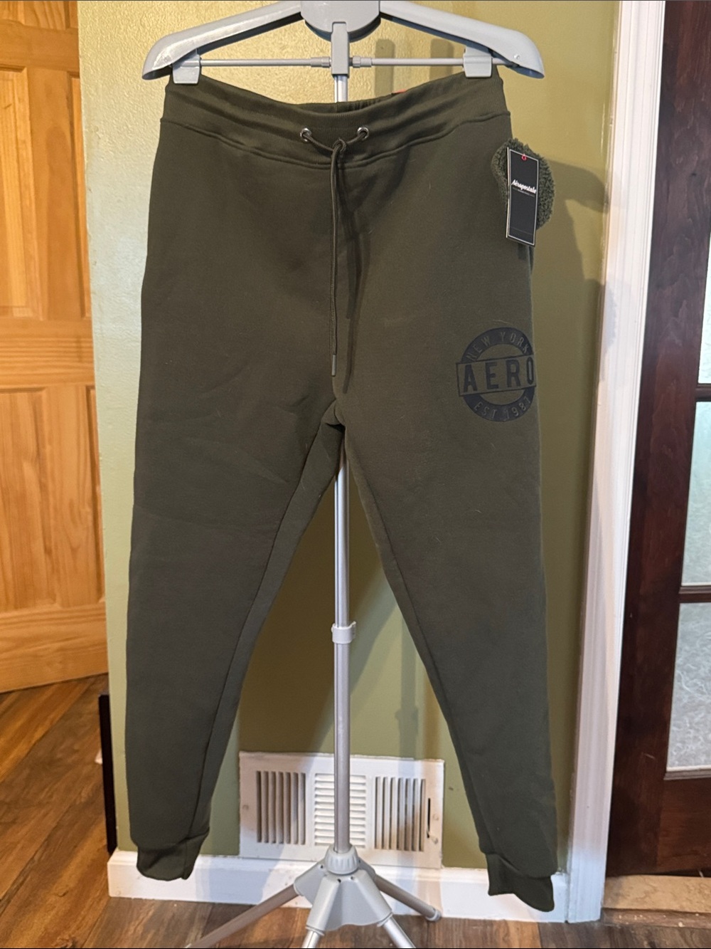 Aeropostale Olive Men's Fleece Joggers